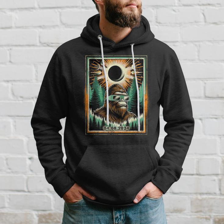 Vintage Bigfoot Total Solar Eclipse 2024 Sasquatch Hoodie Gifts for Him