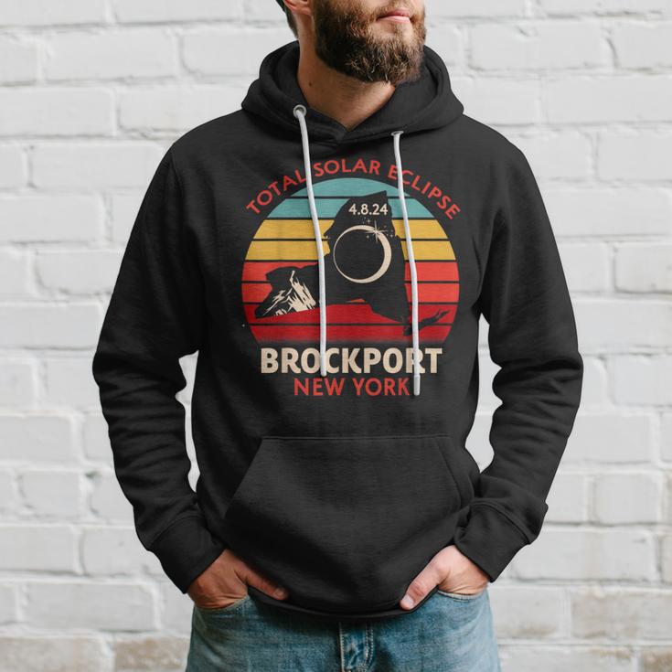 Vintage Brockport New York Total Solar Eclipse 2024 Hoodie Gifts for Him