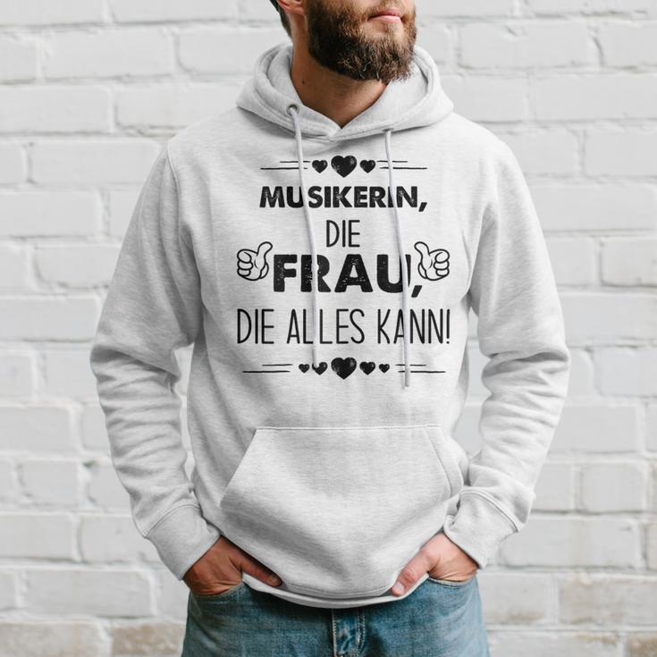 Musikerin Die Frau Die Alles Kann Spruch Kapuzenpullover Geschenke für Ihn