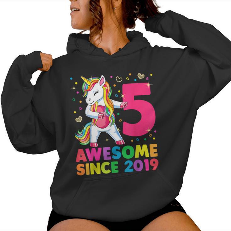 5 Years Old Unicorn Flossing 5Th Birthday Girl Unicorn Party Women Hoodie