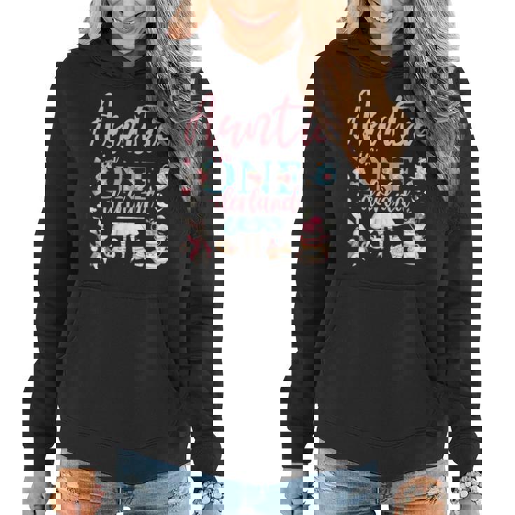 Auntie Of The 1St Birthday Girl Auntie In Onderland Family Women Hoodie
