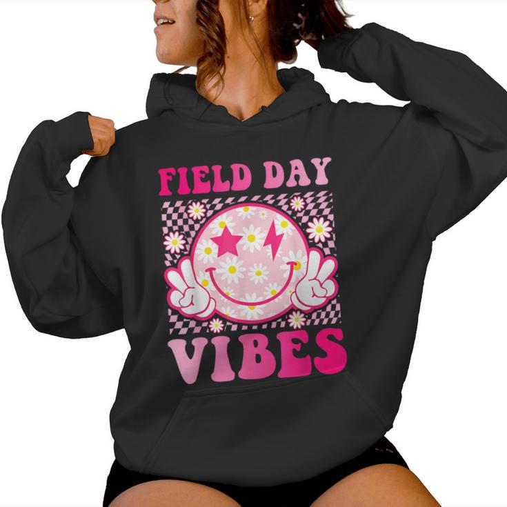 Field Day Vibes Fun Day Field Trip Groovy Teacher Student Women Hoodie