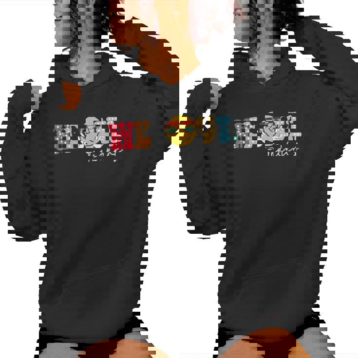 Peace We Out Teacher Happy Last Day Of School Teacher Women Hoodie