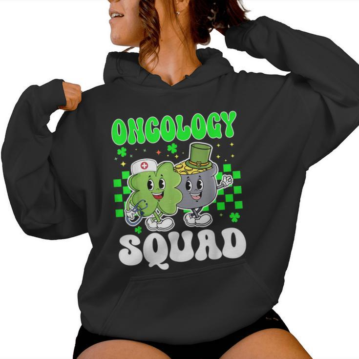 Vintage Lucky Oncology Squad Nurse St Patrick's Day Team Women Hoodie
