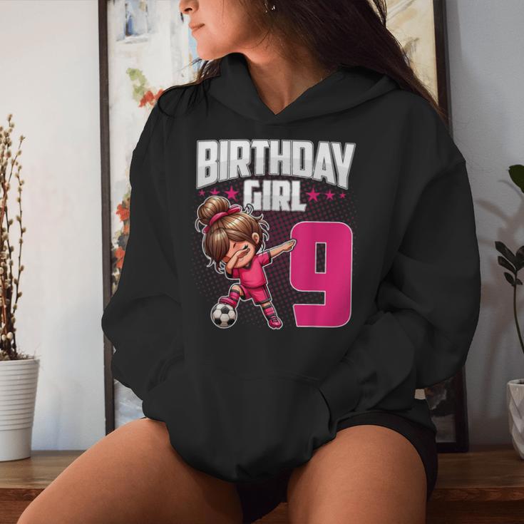 9 Geburtstag Mädchen Fußball Dabbing – 9 Jahre Altes Mädchen Geburtstag Kapuzenpullover für Damen Geschenke für Sie