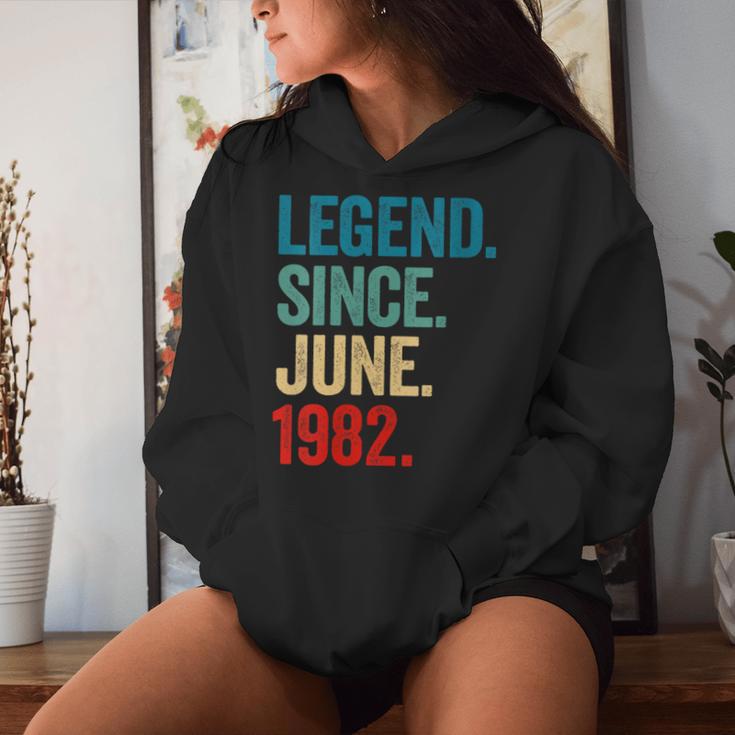 Awesome Since June 1982 Vintage 42Nd Birthday Women Women Hoodie Gifts for Her