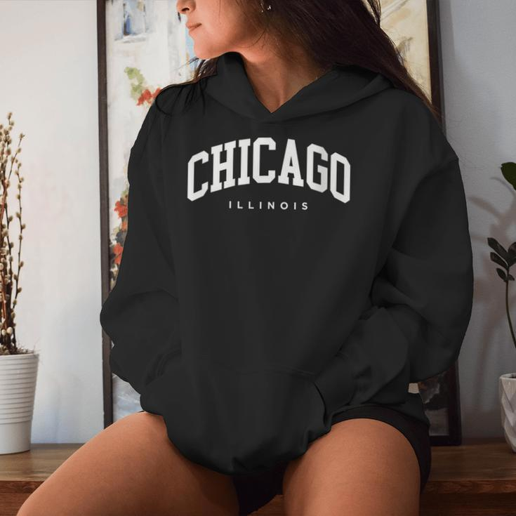 Chicago Illinois Vintage Varsity Style College Group Trip Women Hoodie Gifts for Her