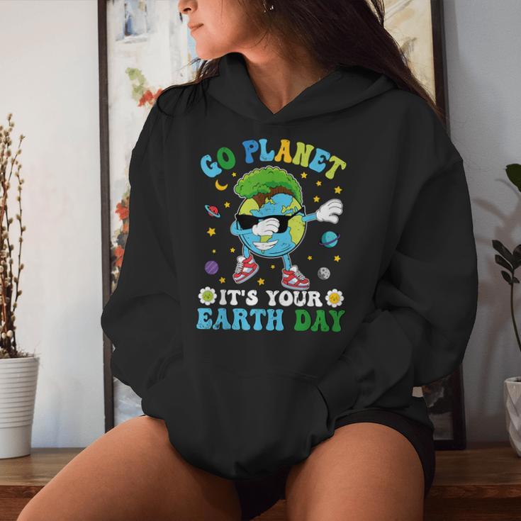 Dabbing Earth Day 2024 Groovy Go Planet It's Your Earth Day Women Hoodie Gifts for Her