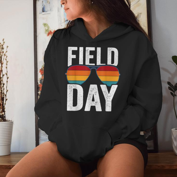 Field Day Colors Quote Sunglasses Boys And Girls Women Hoodie Gifts for Her