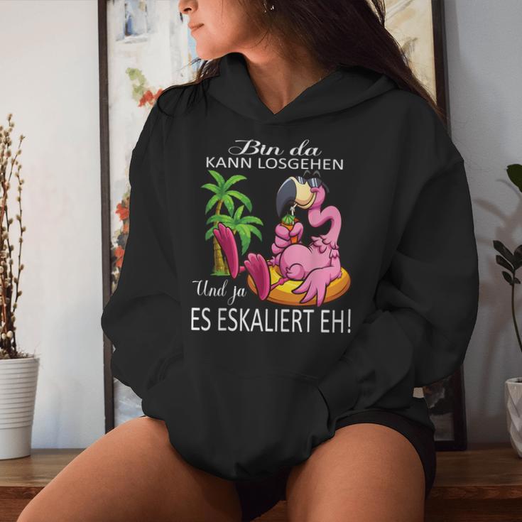 Flamingo Bin Da Kann Losgehen Und Ja Es Escaliert Eh Costume Kapuzenpullover für Damen Geschenke für Sie