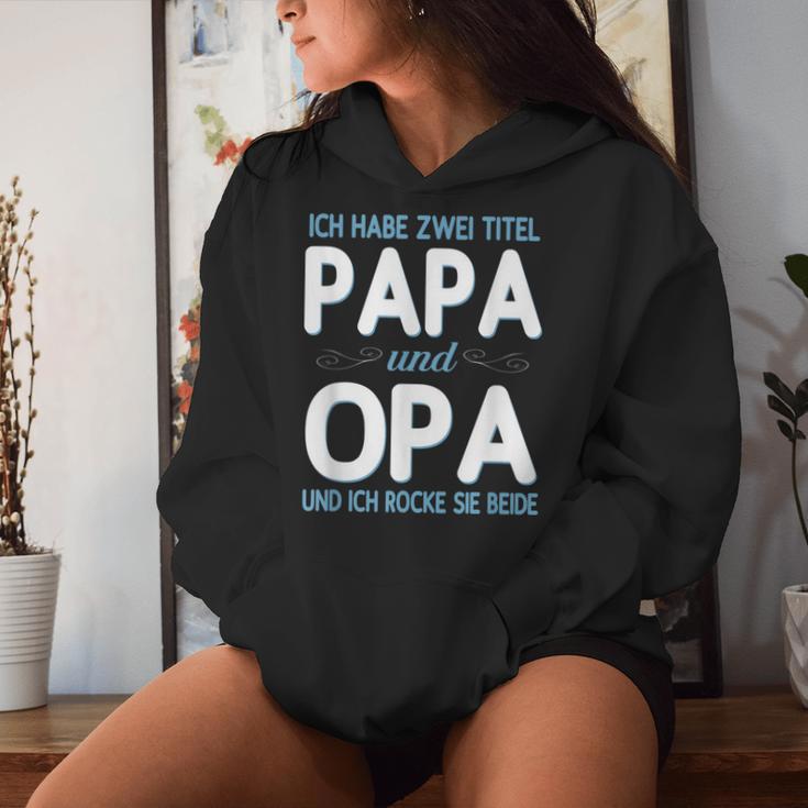 Granddaughter Oma Weltbester Ich Habe Zwei Titel Papa Und Opa Kapuzenpullover für Damen Geschenke für Sie