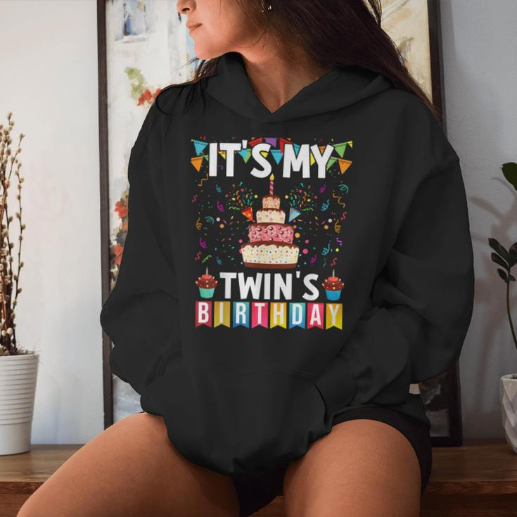 It's My Twin's Birthday Twins Matching Birthday Mom Dad Women Hoodie Gifts for Her