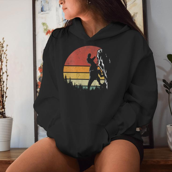 Retro Mountain Climber Vintage T-Rex Rock Climbing Women Hoodie Gifts for Her