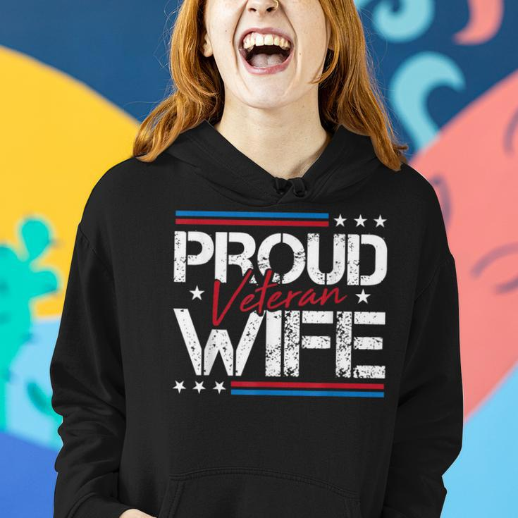 Veteran Proud Wife Army Cool Mother's Day Military Women Hoodie Gifts for Her