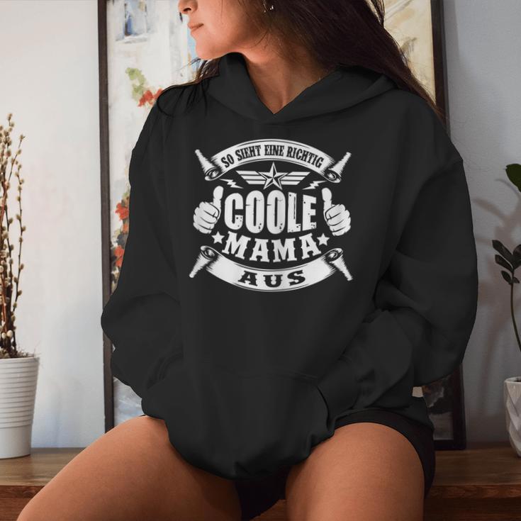 Women's With Text So Sieht Ein Richtig Coole Mama Aus Kapuzenpullover für Damen Geschenke für Sie