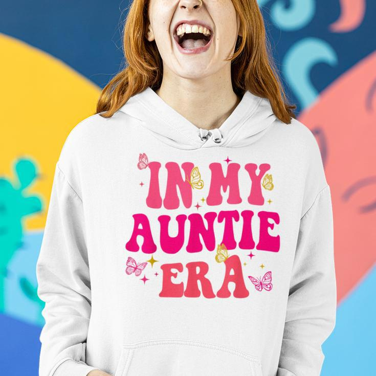 Groovy In My Auntie Era Baby Announcement Aunt Mother's Day Women Hoodie Gifts for Her
