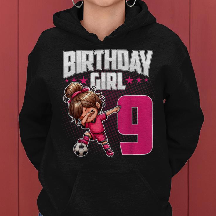 9 Geburtstag Mädchen Fußball Dabbing – 9 Jahre Altes Mädchen Geburtstag Kapuzenpullover für Damen