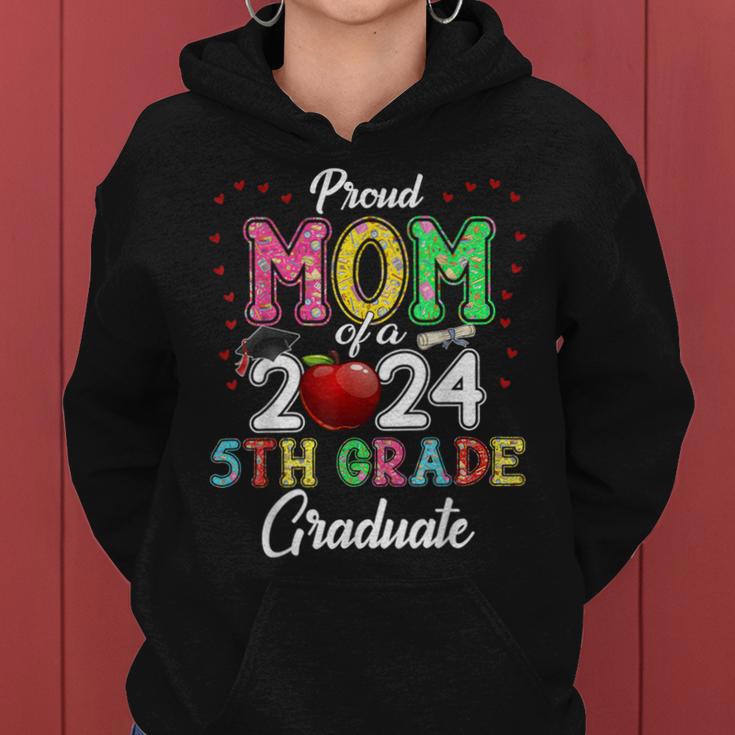 Class 2024 Graduation Proud Mom Of A 2024 5Th Grade Graduate Women Hoodie