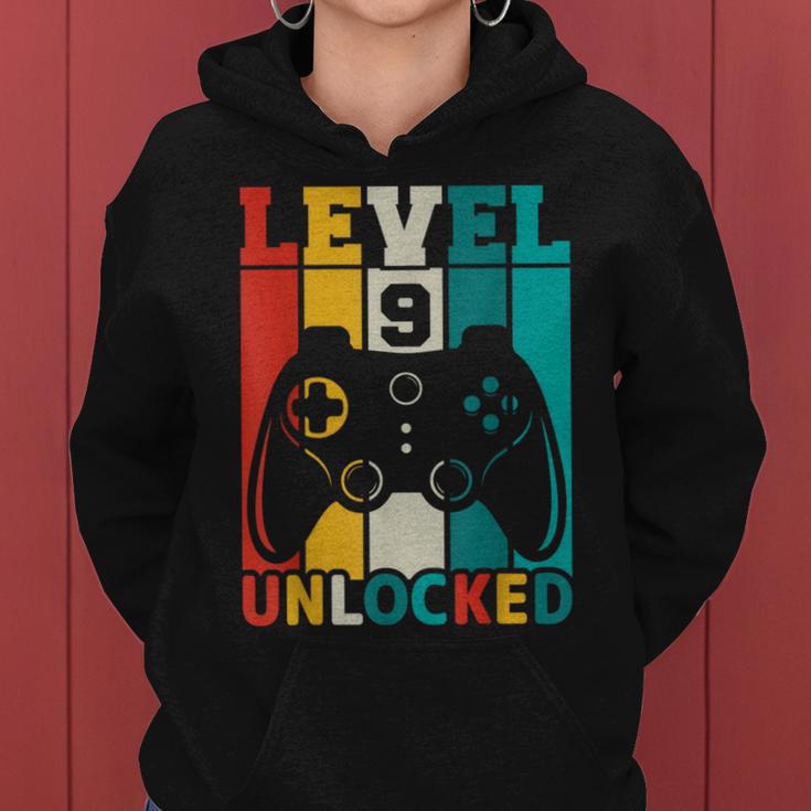 Gaming Vintage 9Th Birthday 9 Year Old Boy Girl Gamer Women Hoodie