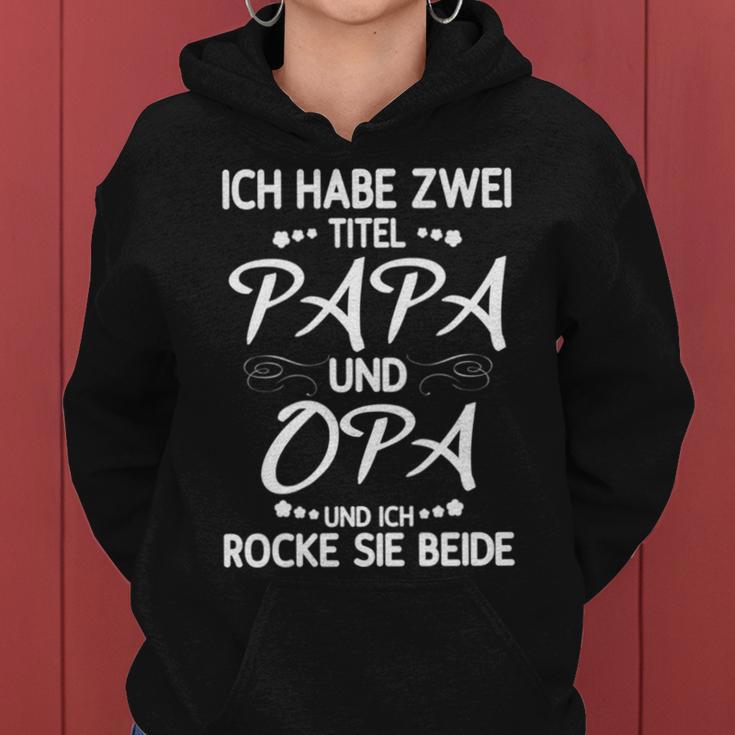 Granddaughter Grandma Weltbester Ich Habe Zwei Titel Papa Und Opa Kapuzenpullover für Damen