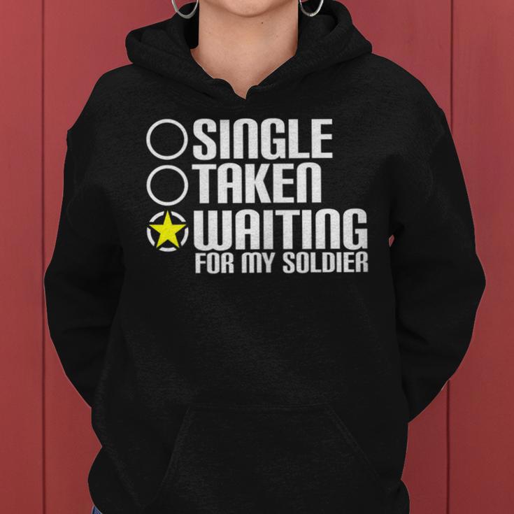 Women's Single Taken Waiting For My Soldier Hero Wife Kapuzenpullover für Damen