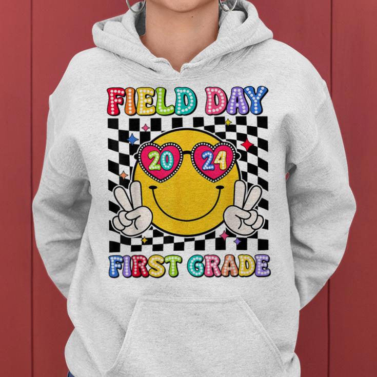 Field Day 2024 First Grade Fun Day Sunglasses Field Trip Women Hoodie