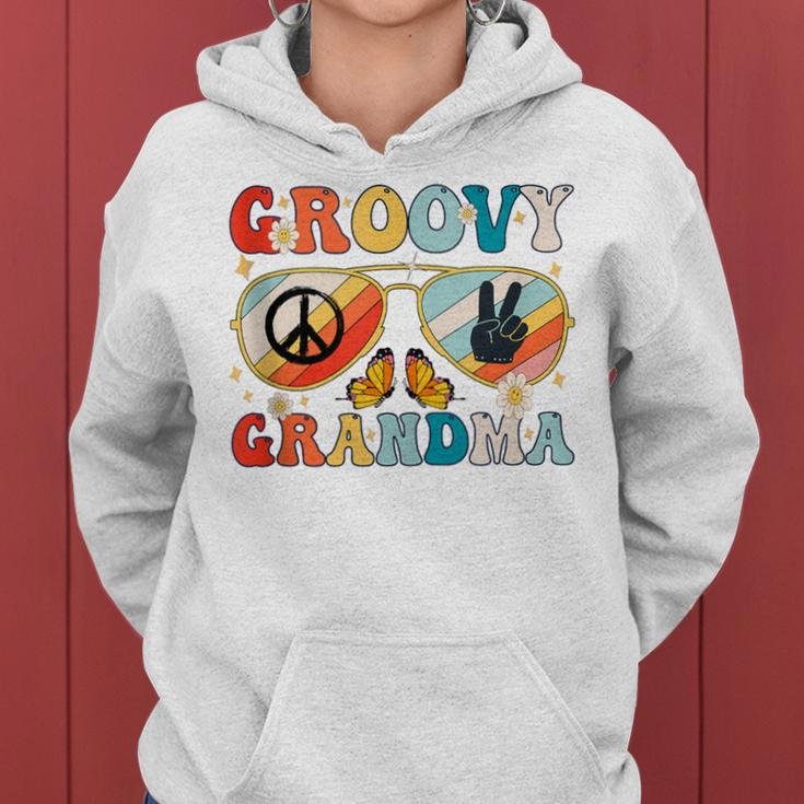 Groovy Grandma 70S Vibe Bday Colors Groovy Peace Sign Women Hoodie