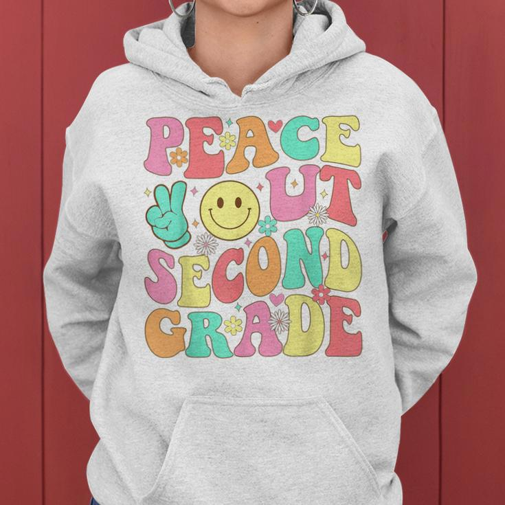 Peace Out Second Grade Groovy 2Nd Grade Last Day Of School Women Hoodie