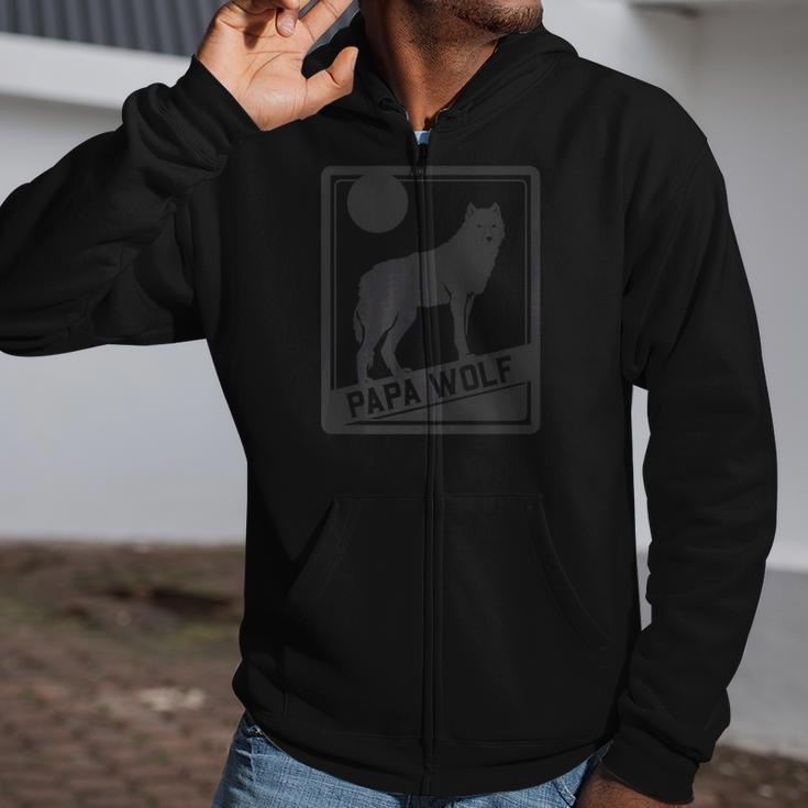 Mens Papa Wolf Wolf Pack Family Shirt For Dads Zip Up Hoodie