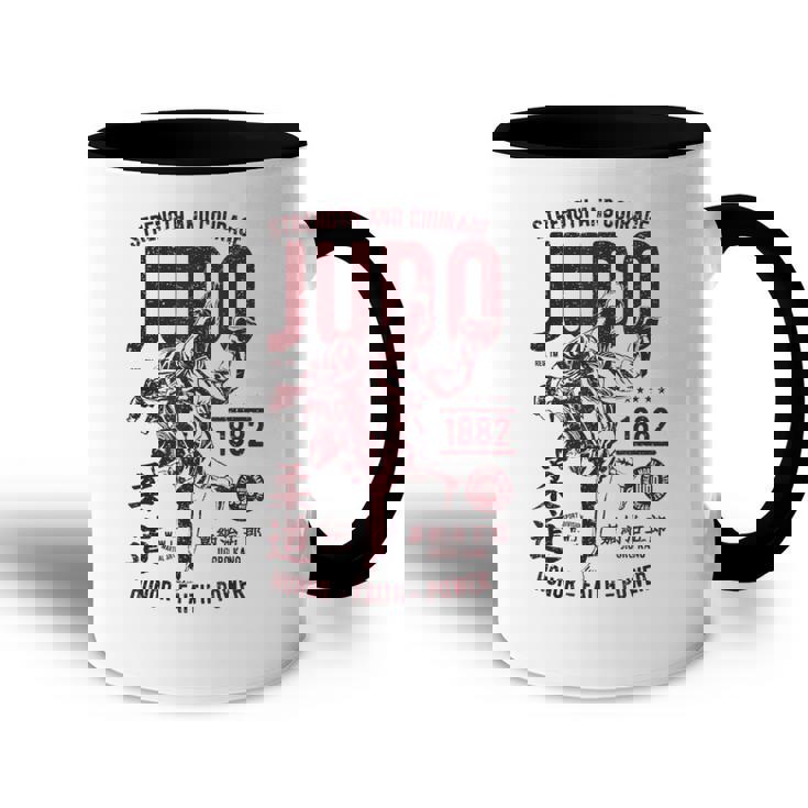 Traje De Judo Retro Desgastado Hombresintage Judo Accent Mug