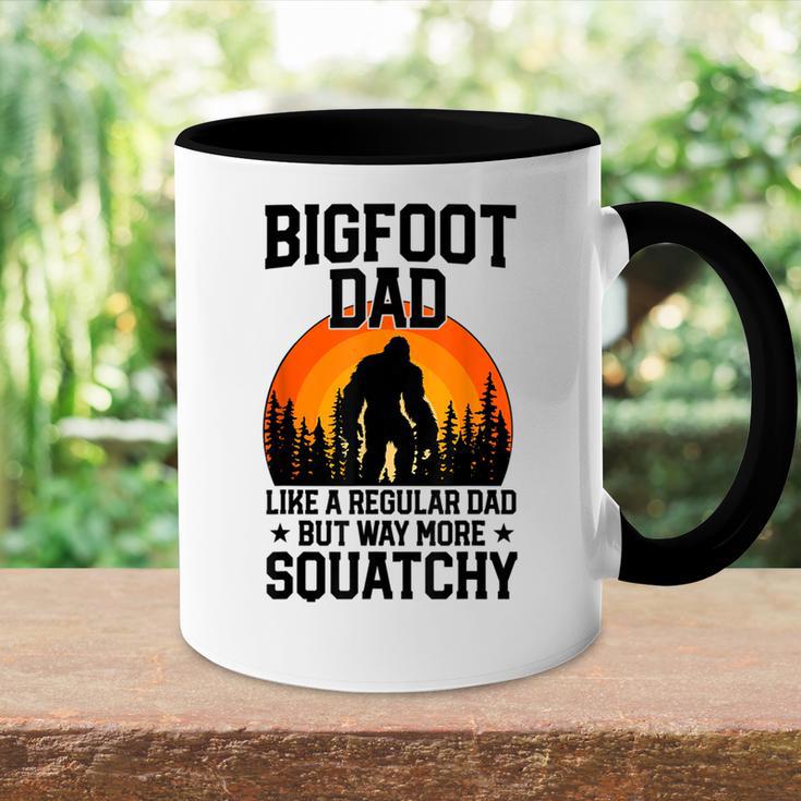 Bigfoot Dad Retro Papa Squatchintage Sasquatchatertag Tasse Zweifarbig