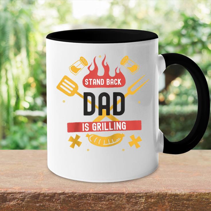 Stand Back Papa Grillt Raglan Tasse Zweifarbig