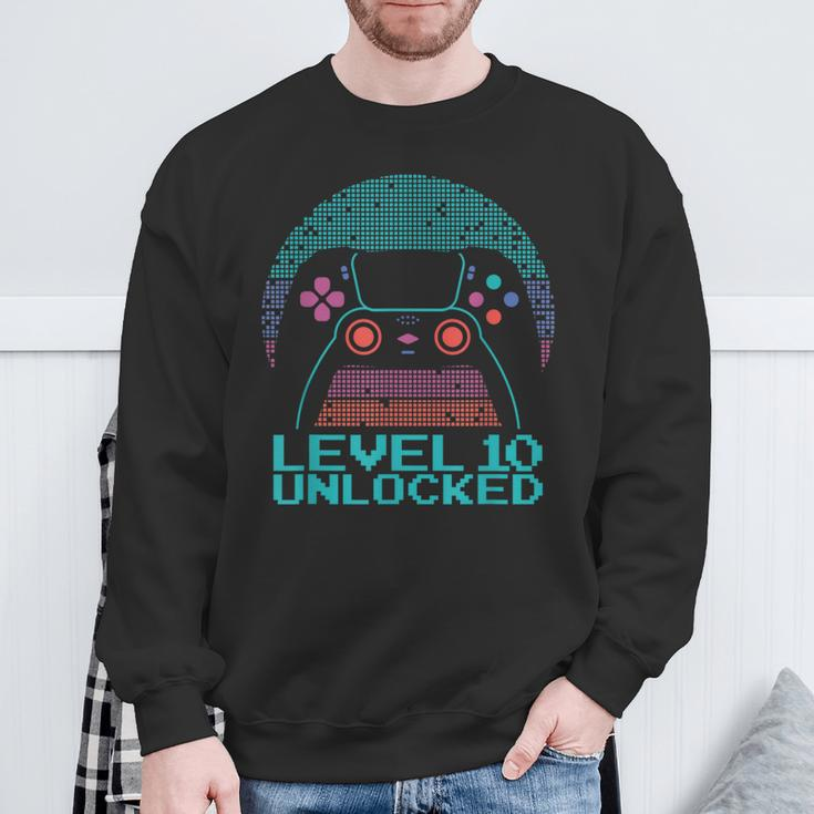 10 Year Old Gamer Gaming 10Th Birthday Level 10 Unlocked Sweatshirt Gifts for Old Men