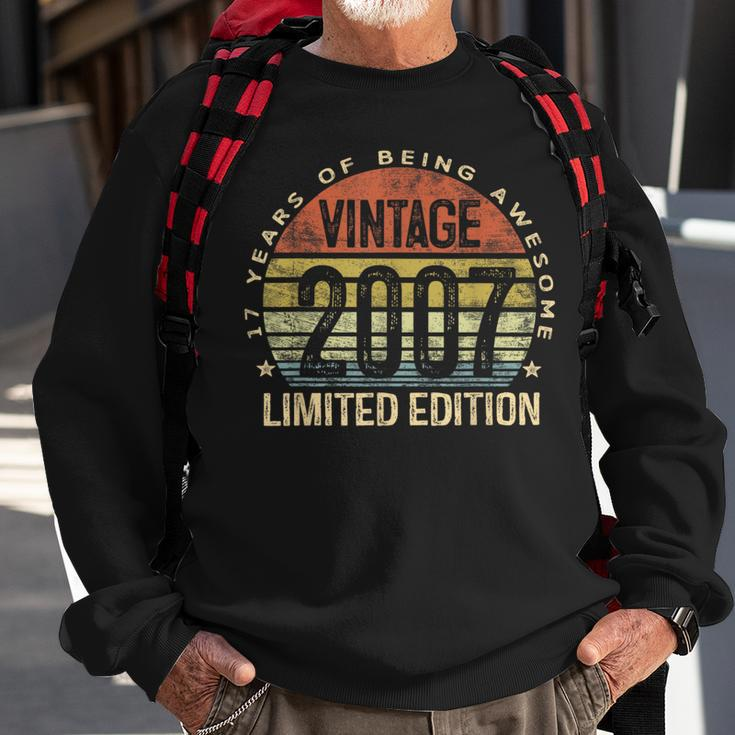 17 Year Old Vintage 2007 Limited Edition 17Th Birthday Sweatshirt Gifts for Old Men