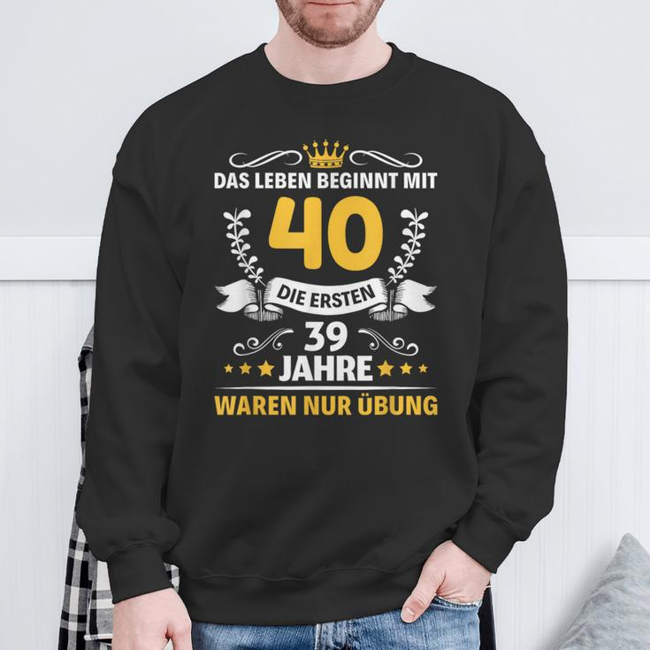 With 40 Mann Frau Endlich 40Th Birthday German Language S Sweatshirt Geschenke für alte Männer