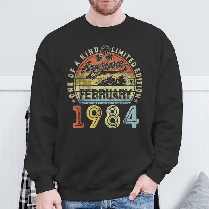 40 Years Old Awesome Since February 1984 40Th Birthday Sweatshirt Gifts for Old Men