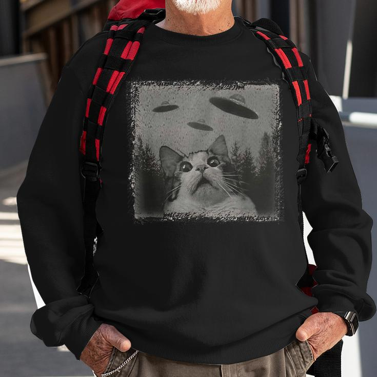 Alien Ufo Cat Selfie Kitty Vintage Graphic Cats Lover Sweatshirt Gifts for Old Men