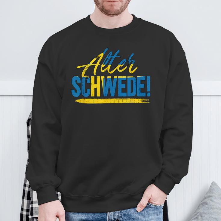 Alter Schwede! Schwarzes Sweatshirt, Blau-Gelber Aufdruck, Unisex Geschenke für alte Männer