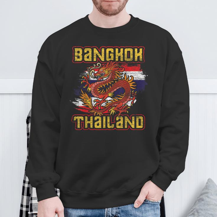 Bangkok Dragon Thai Food Thai Flag Sweatshirt Geschenke für alte Männer