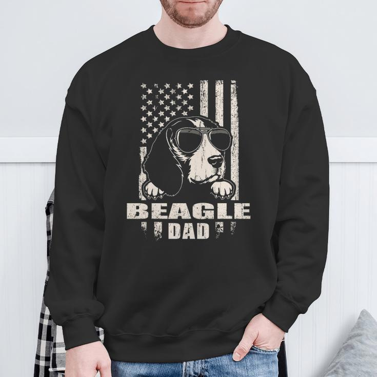 Beagle Dad Cool Vintage Retro Proud American Sweatshirt Gifts for Old Men