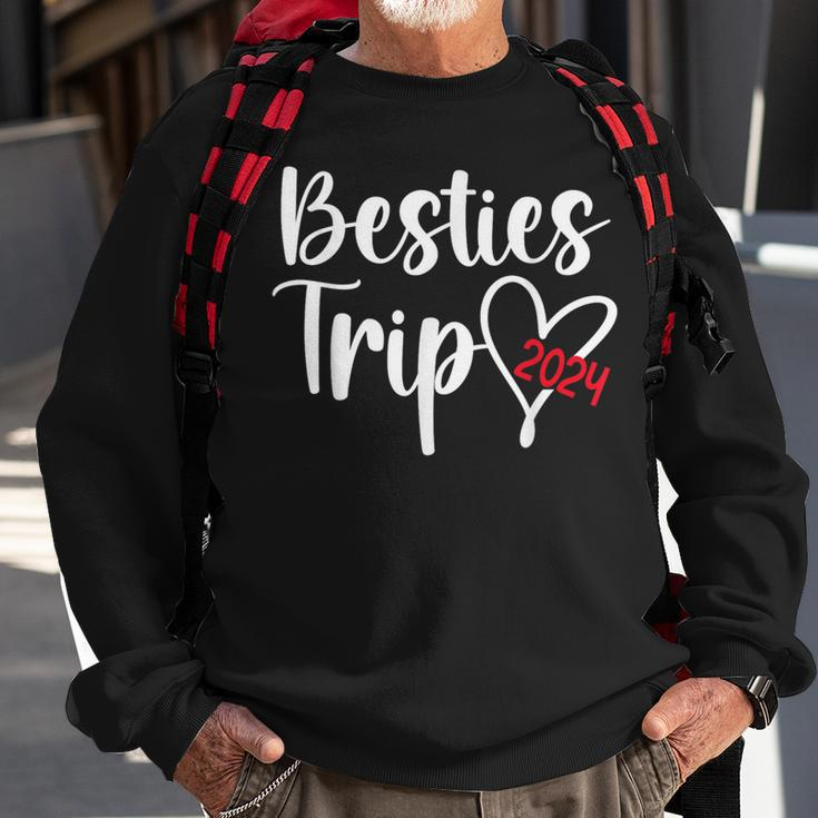 Besties Trip 2024 Best Friend Vacation Besties Travel Sweatshirt Gifts for Old Men