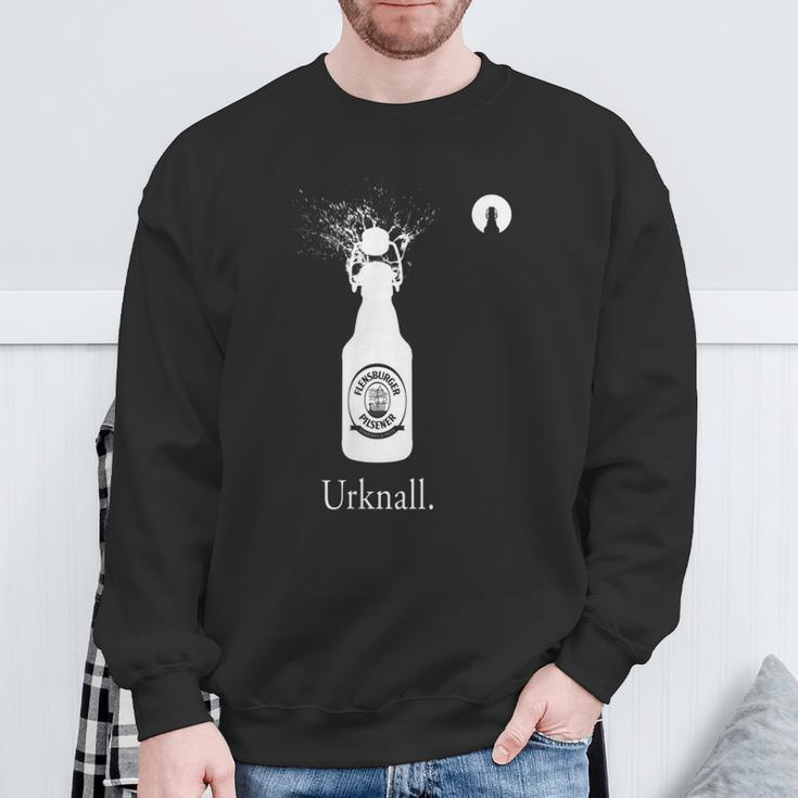 Big Bang Herren Sweatshirt mit Sektflaschen & UrknaII Spruch, Witziges Design Geschenke für alte Männer