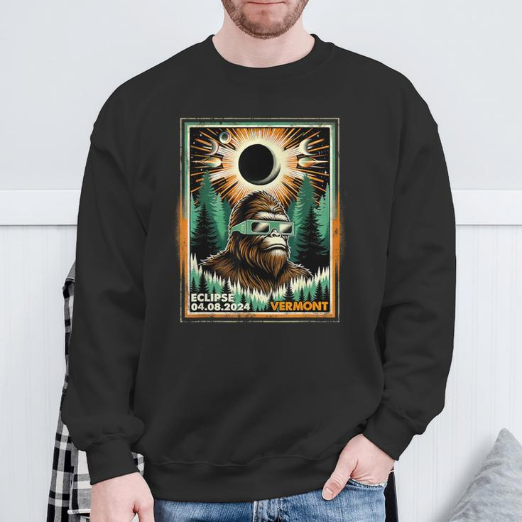 Bigfoot Total Solar Eclipse 2024 Vermont Sasquatch Vintage Sweatshirt Gifts for Old Men