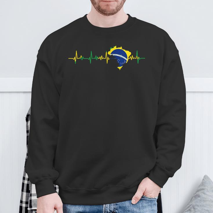 Brazil Flag Heartbeat Sweatshirt Geschenke für alte Männer