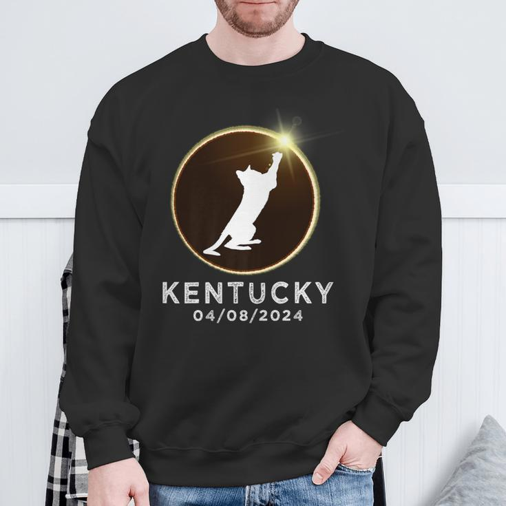 Cat Playing Fire Ring Total Solar Eclipse 2024 Kentucky Sweatshirt Gifts for Old Men
