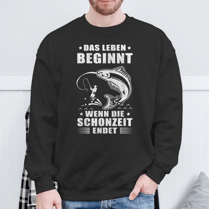 'Die Angelseason' 'Die Angelseason' Beginning Sweatshirt Geschenke für alte Männer