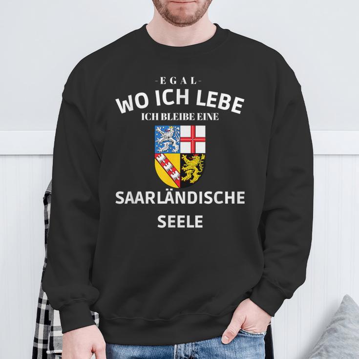 Egal Wo Ich Lebe Ich Bleibe Eine Saarländische Seele S Sweatshirt Geschenke für alte Männer