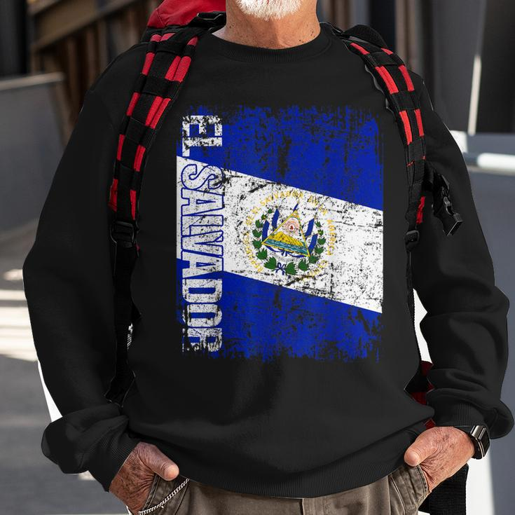 El Salvador Flag Vintage Distressed El Salvador Sweatshirt Gifts for Old Men