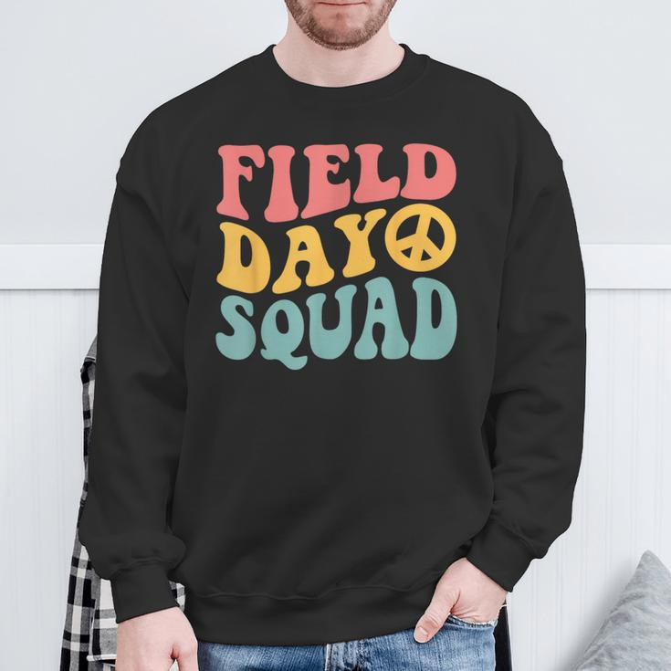 Field Day Squad Retro 70'S Happy Last Day Of School Sweatshirt Gifts for Old Men
