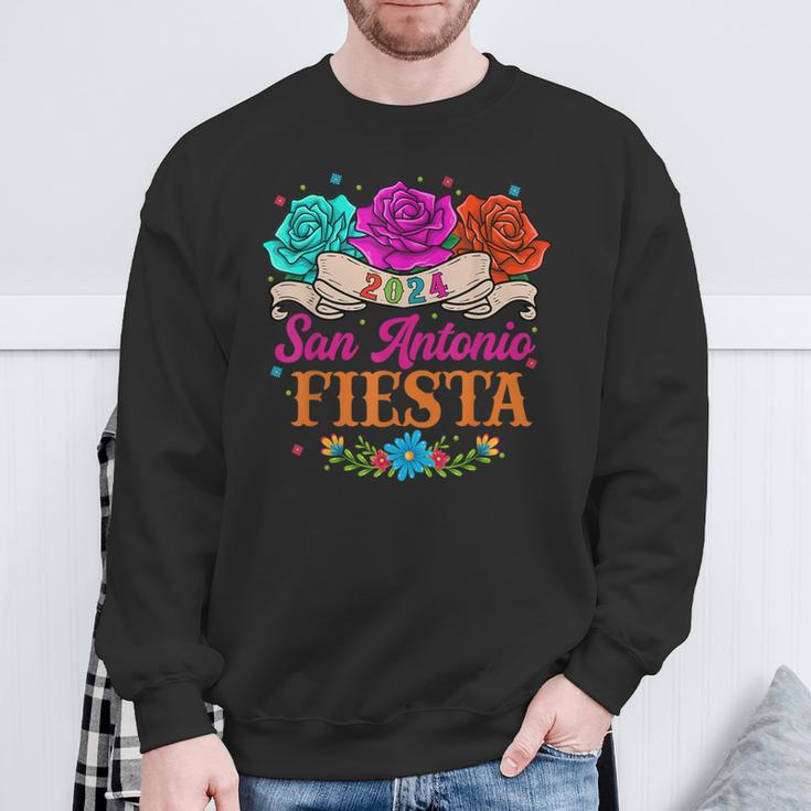 Fiesta San Antonio Texas Roses Mexican Fiesta Party Sweatshirt Gifts for Old Men